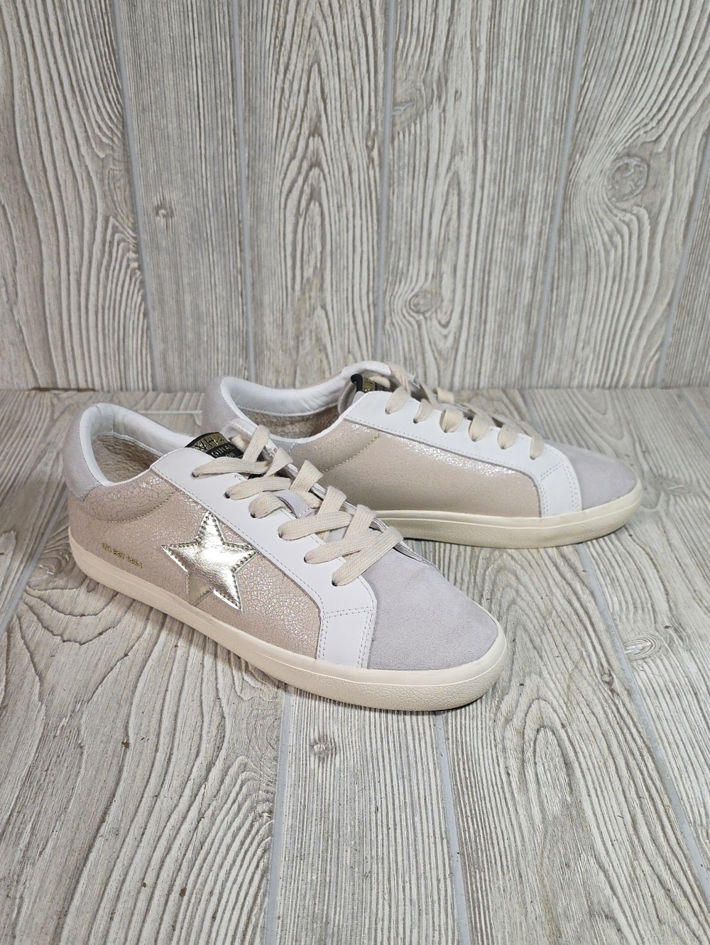 Vintage Havana Flair Star Sneakers Taupe Cracked Leather Desgin Womens Size 11